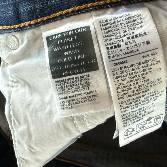 Levi's|Women’s Low Pro Relaxed Fit,Pinstriped Blue Denim Jeans•straight leg,NWT - Picture 12 of 16